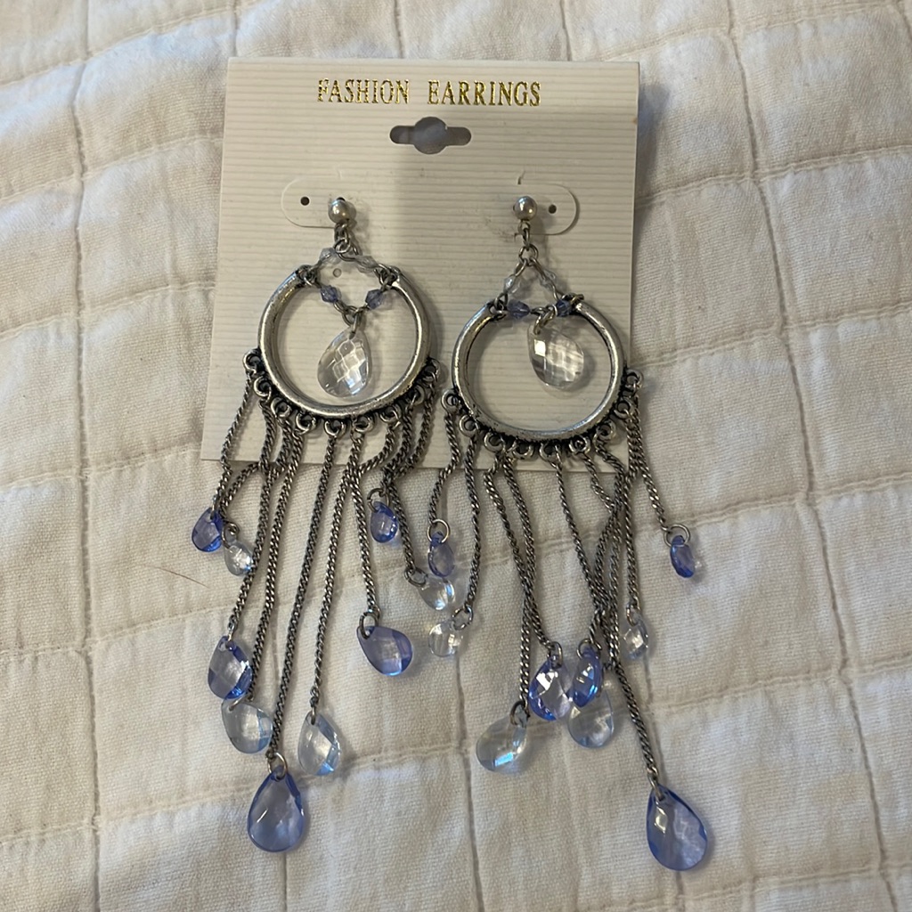 Vintage Dangle Blue & White Silver Toned Fashion Earrings